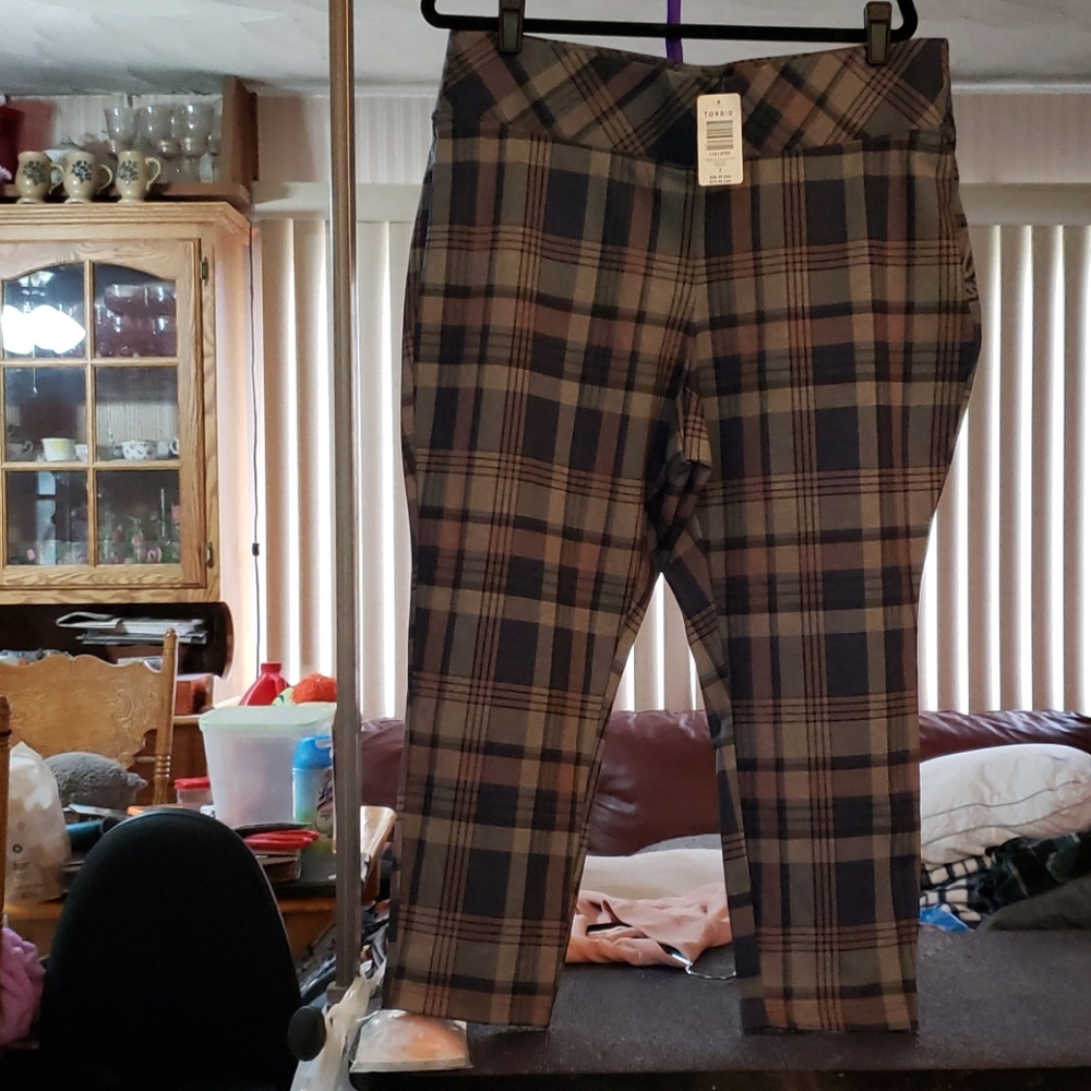 Torrid size 2 2x 18 20 Plaid Blue & Gray NWT